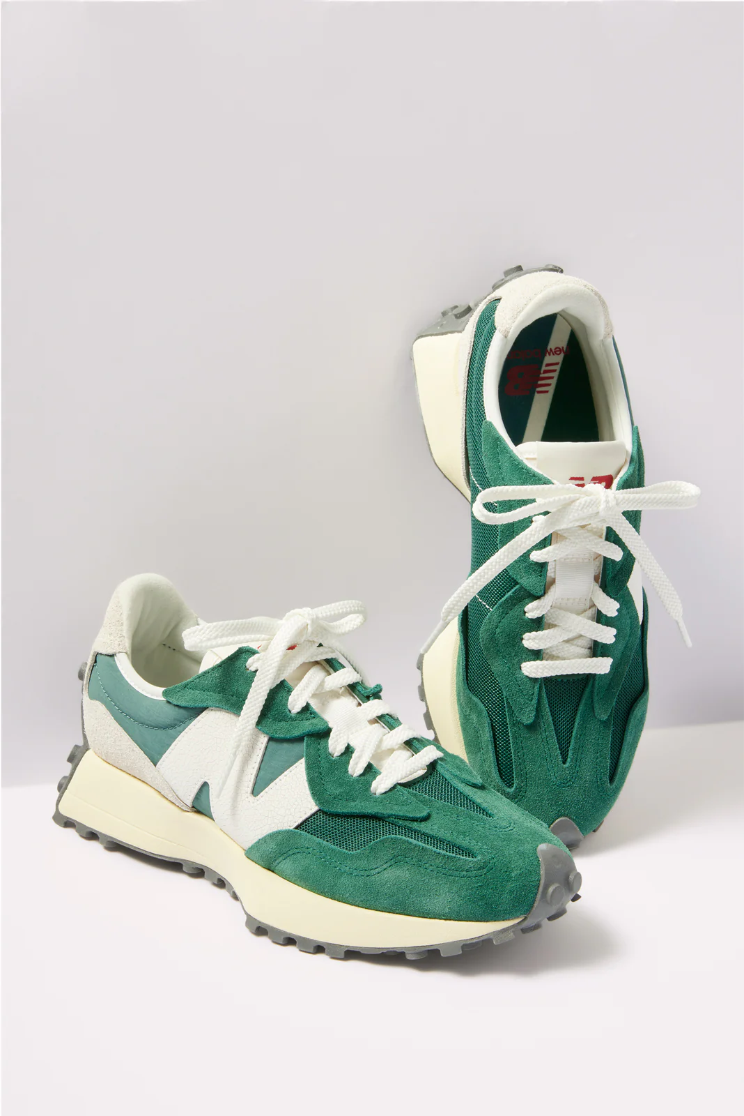 327 Sneaker