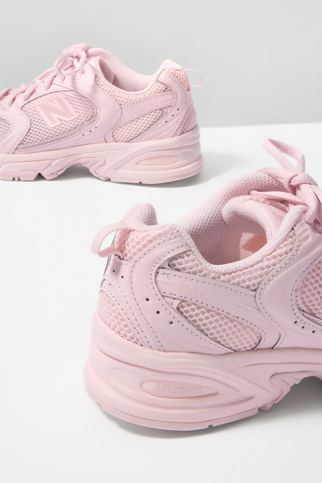 530 Sneaker - Image 3