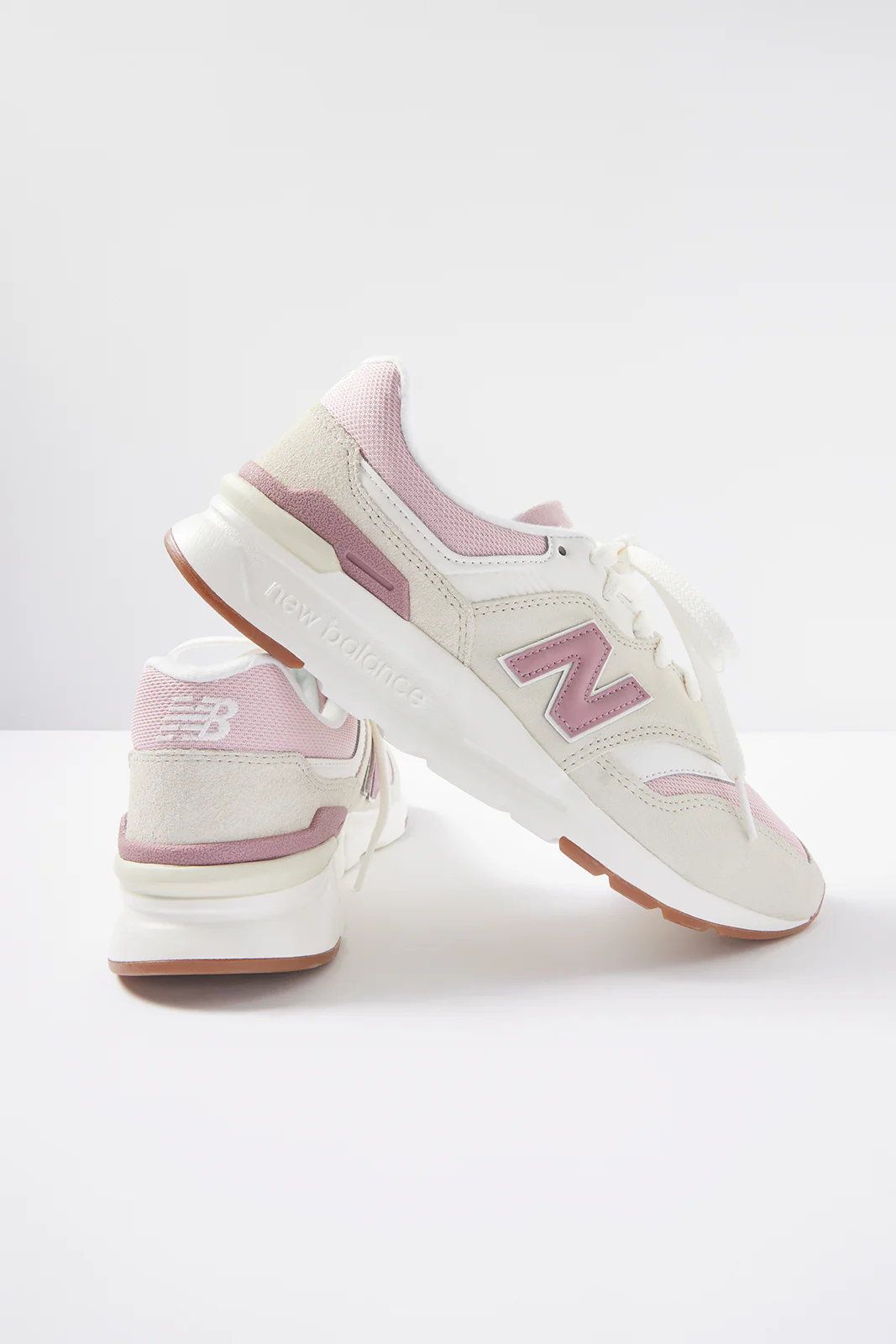 997 Sneaker - Image 3