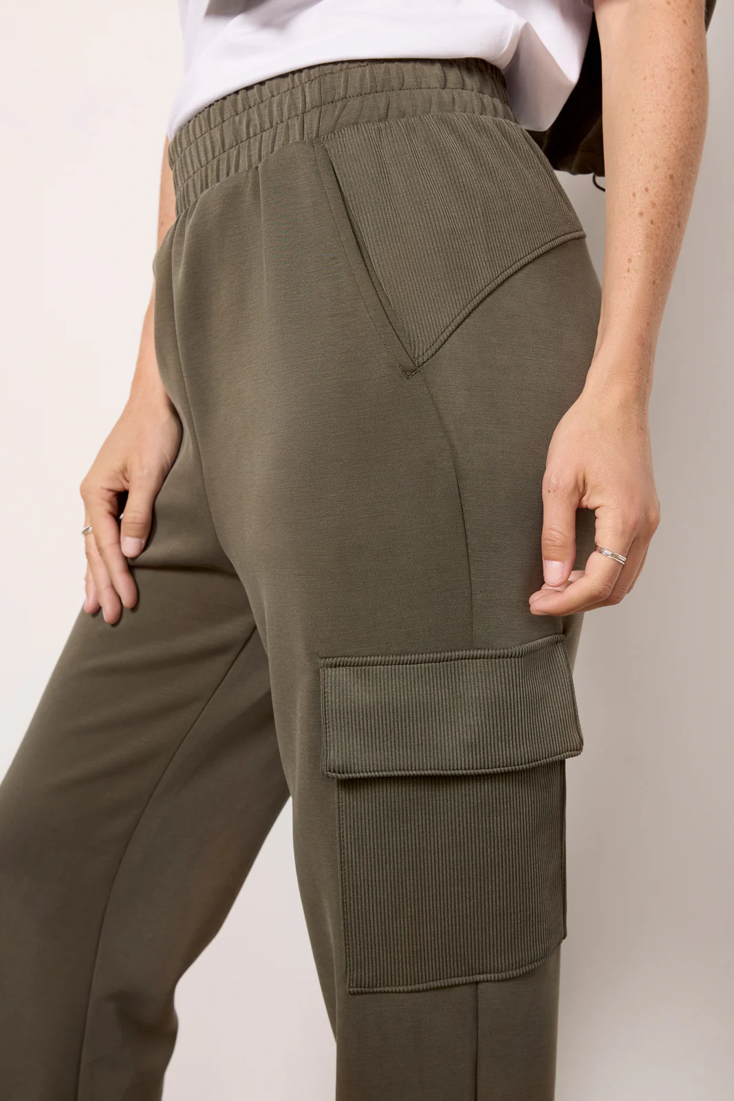 Ari Cargo Jogger - Image 2