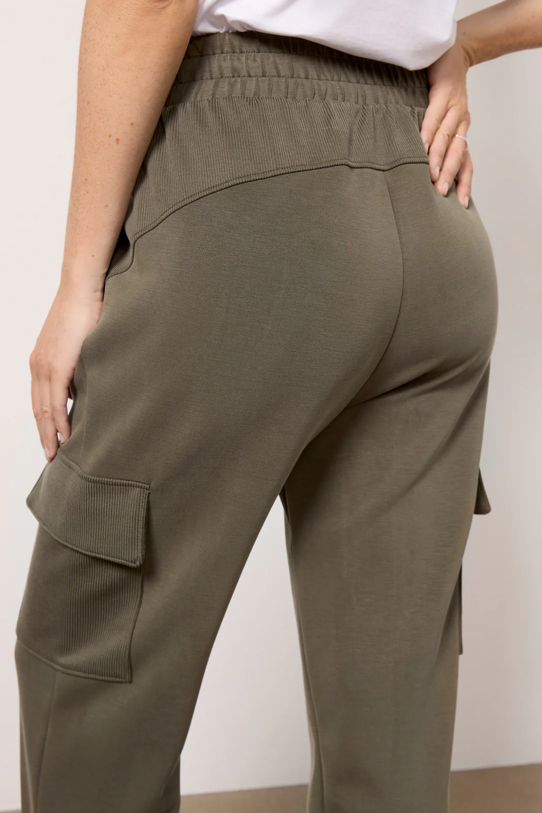 Ari Cargo Jogger - Image 4