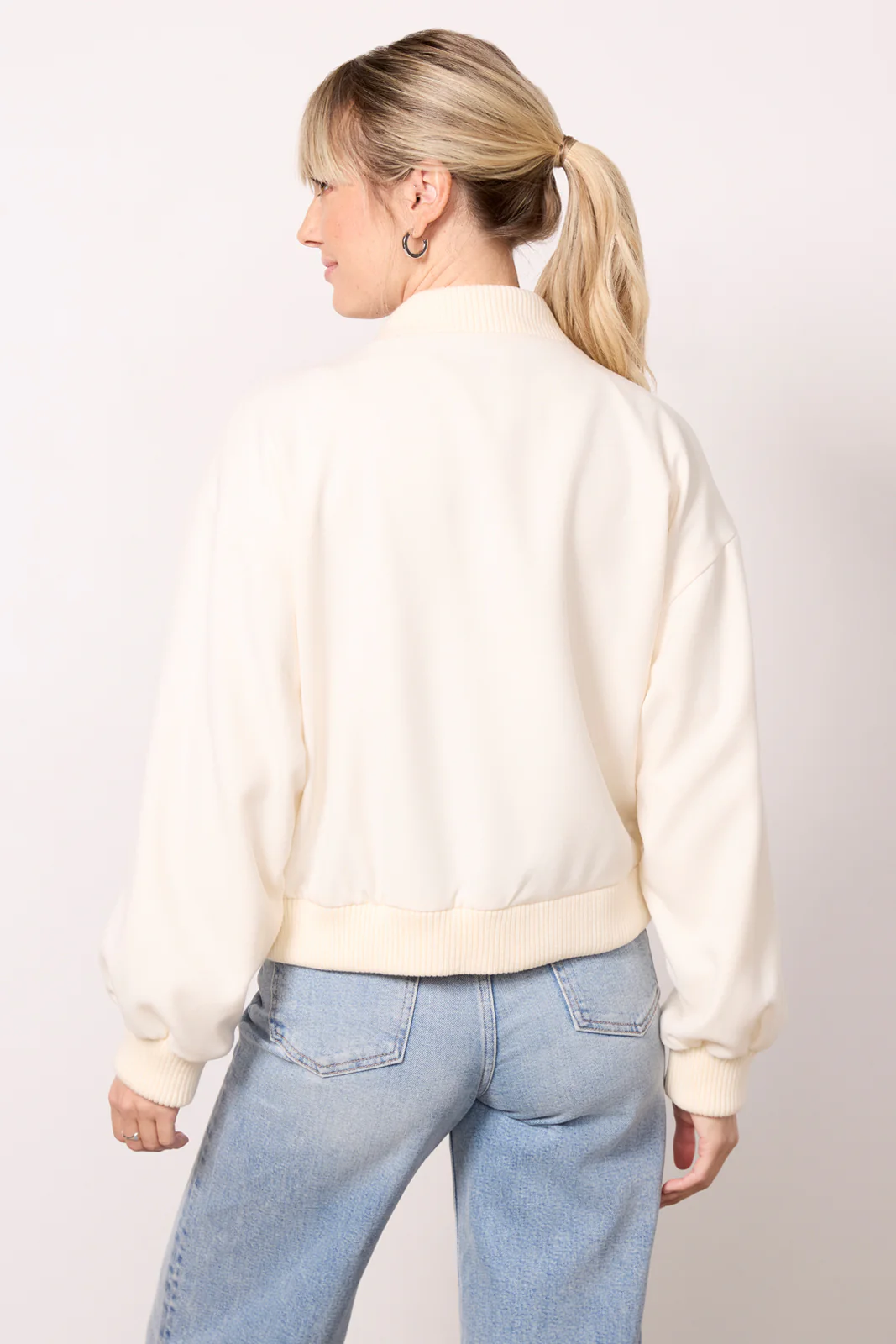 Arlo Bomber - Image 4