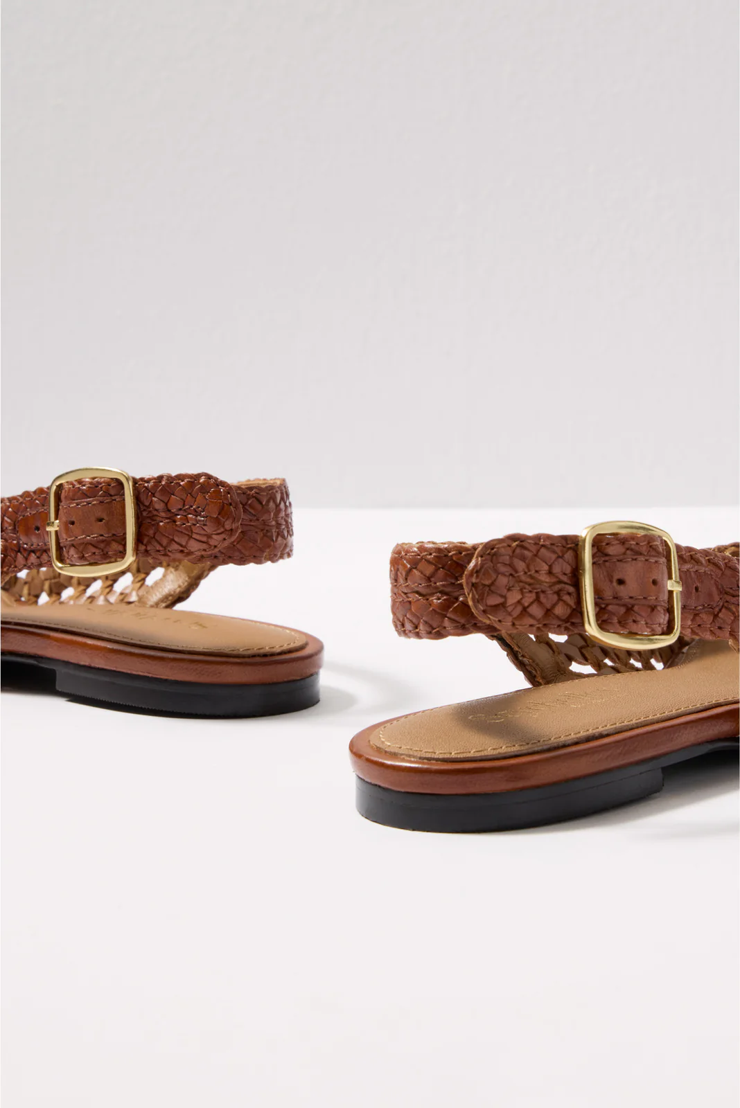 Avalon Woven Flat - Image 3