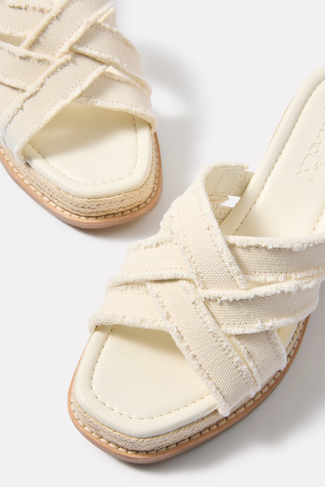 Delliny Wedge Sandal - Image 3