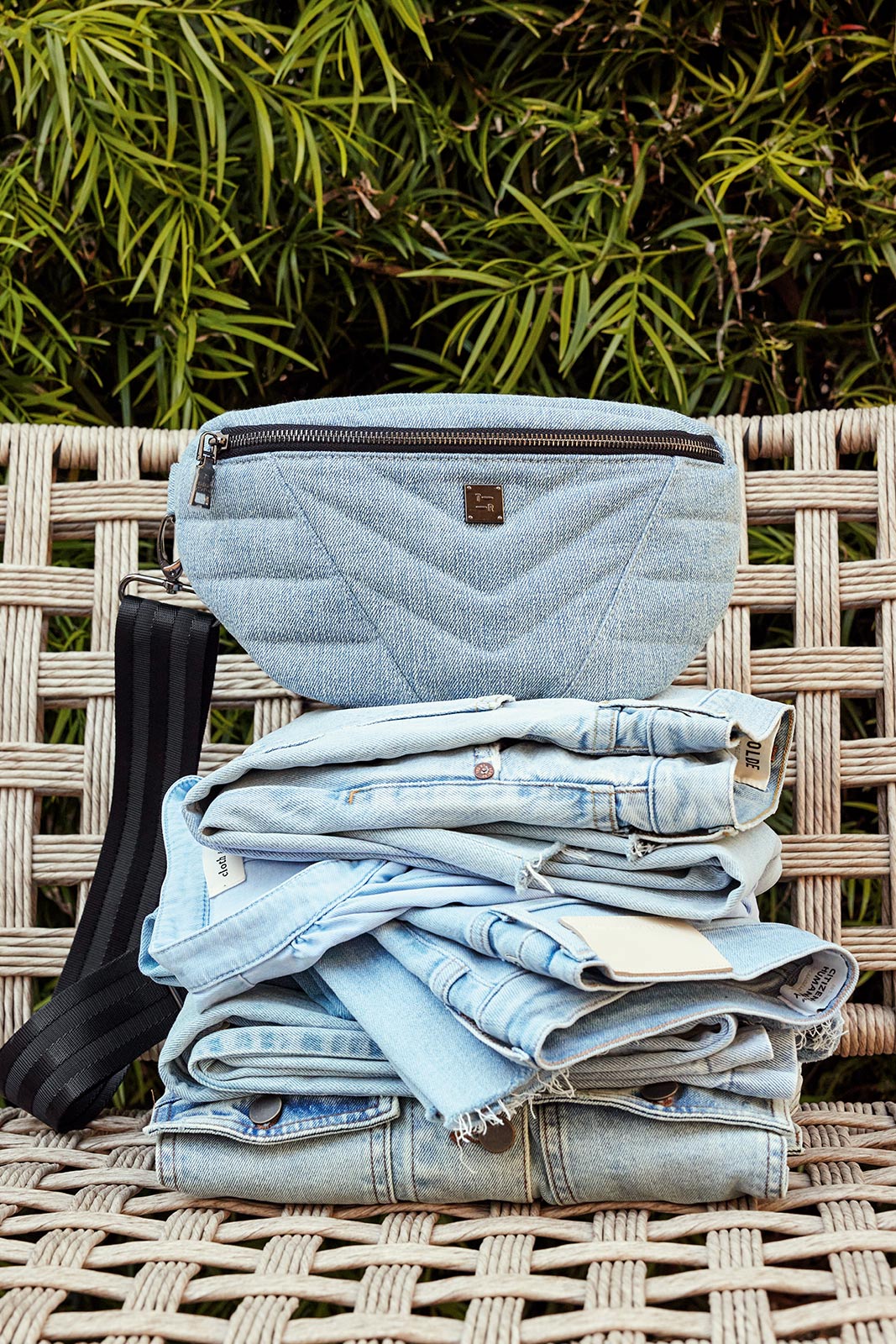 Denim Little Runaway - Image 4