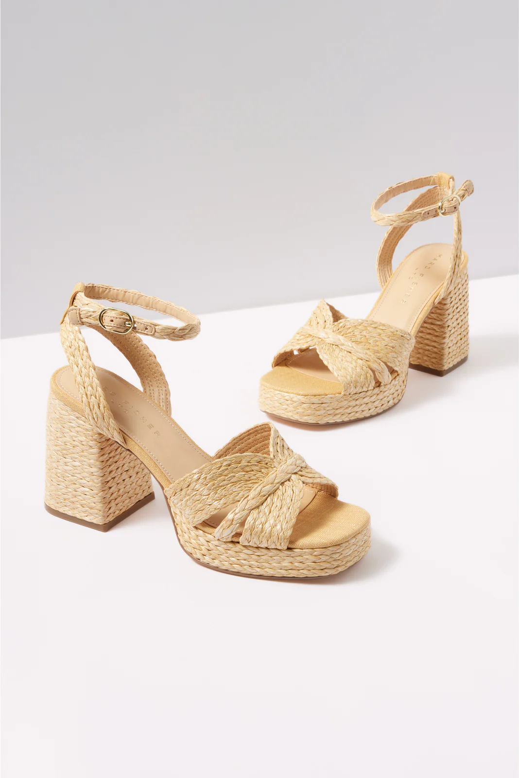 Janie Sandal - Image 3