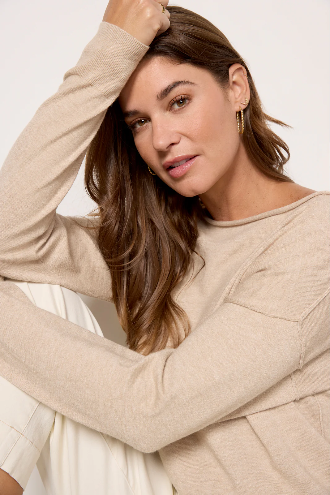 Lessie Off Shoulder - Image 2