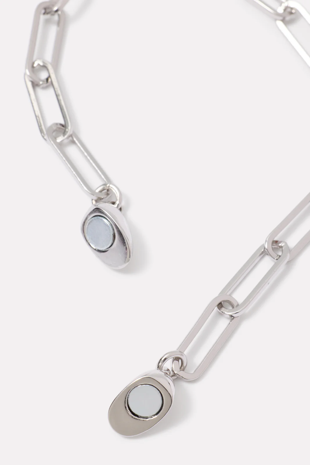Mae Magnet Heart Bracelet - Image 2