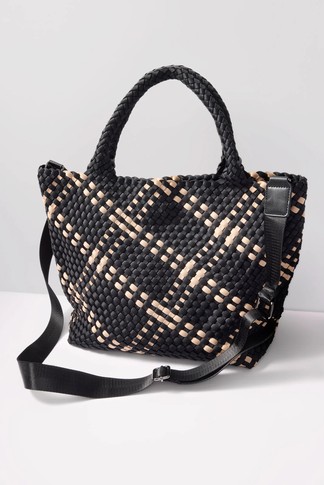 Sky`s The Limit Medium Tote - Image 4