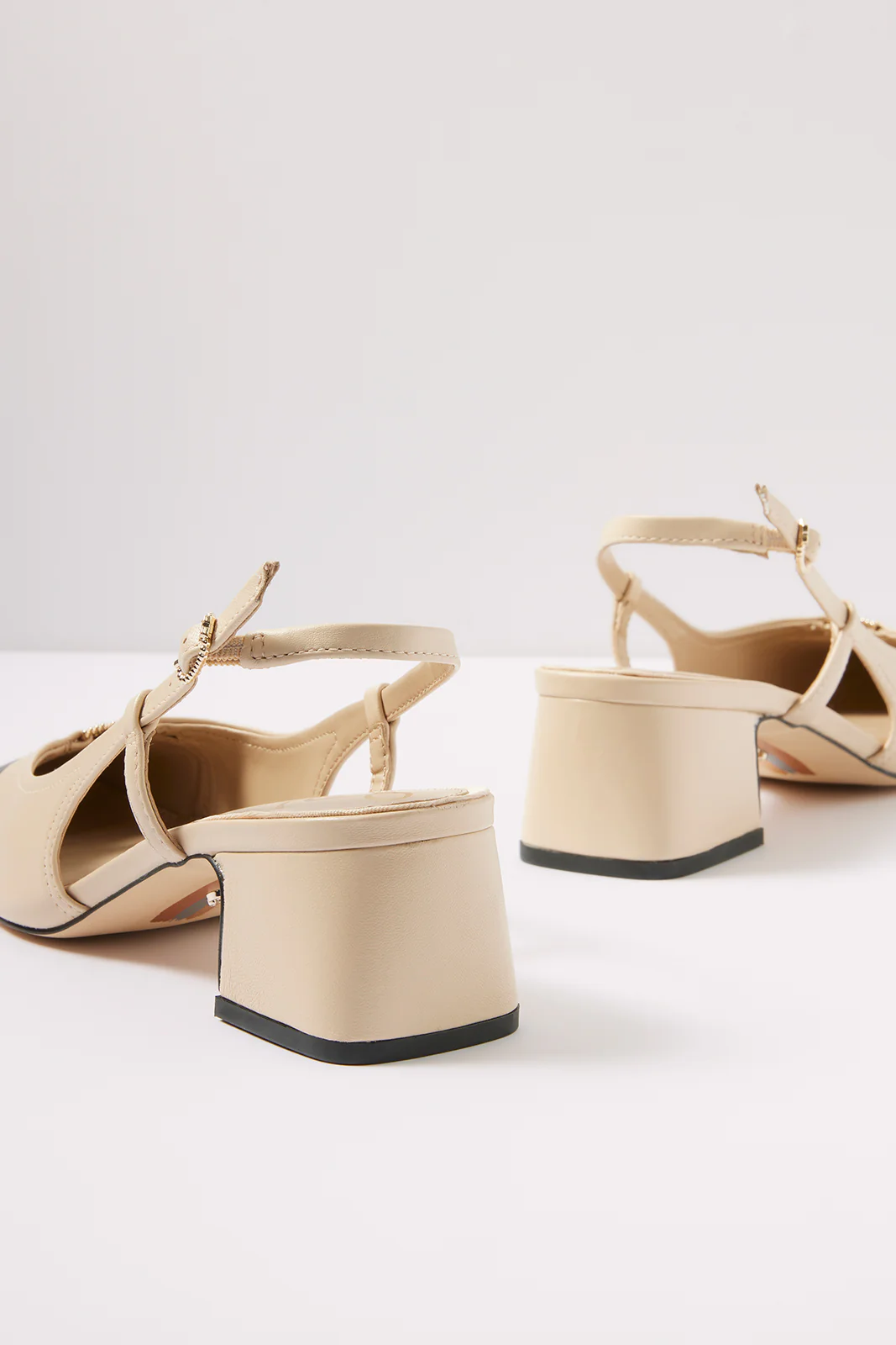 Tarra Heel - Image 4